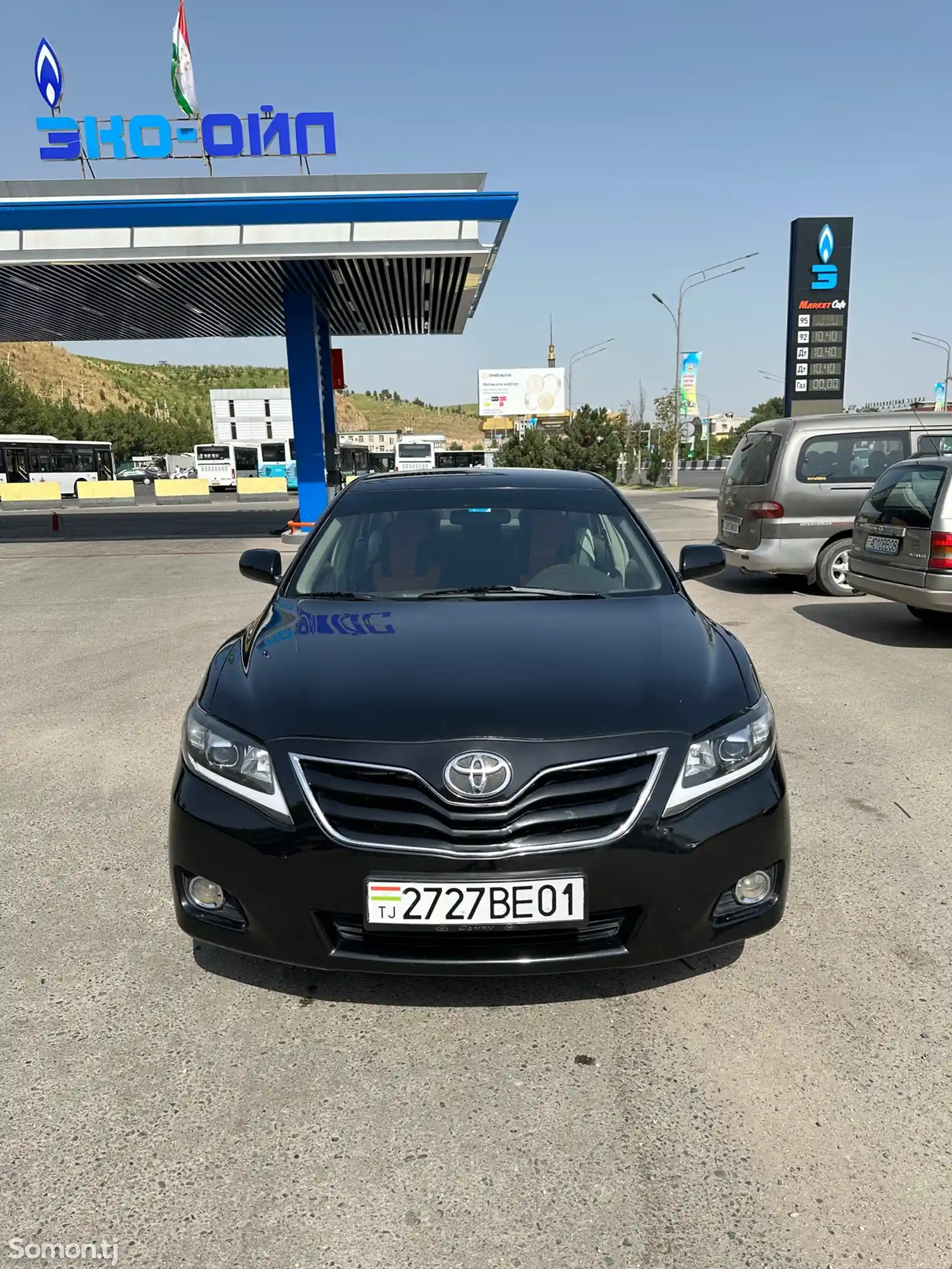 Toyota Camry, 2010-1