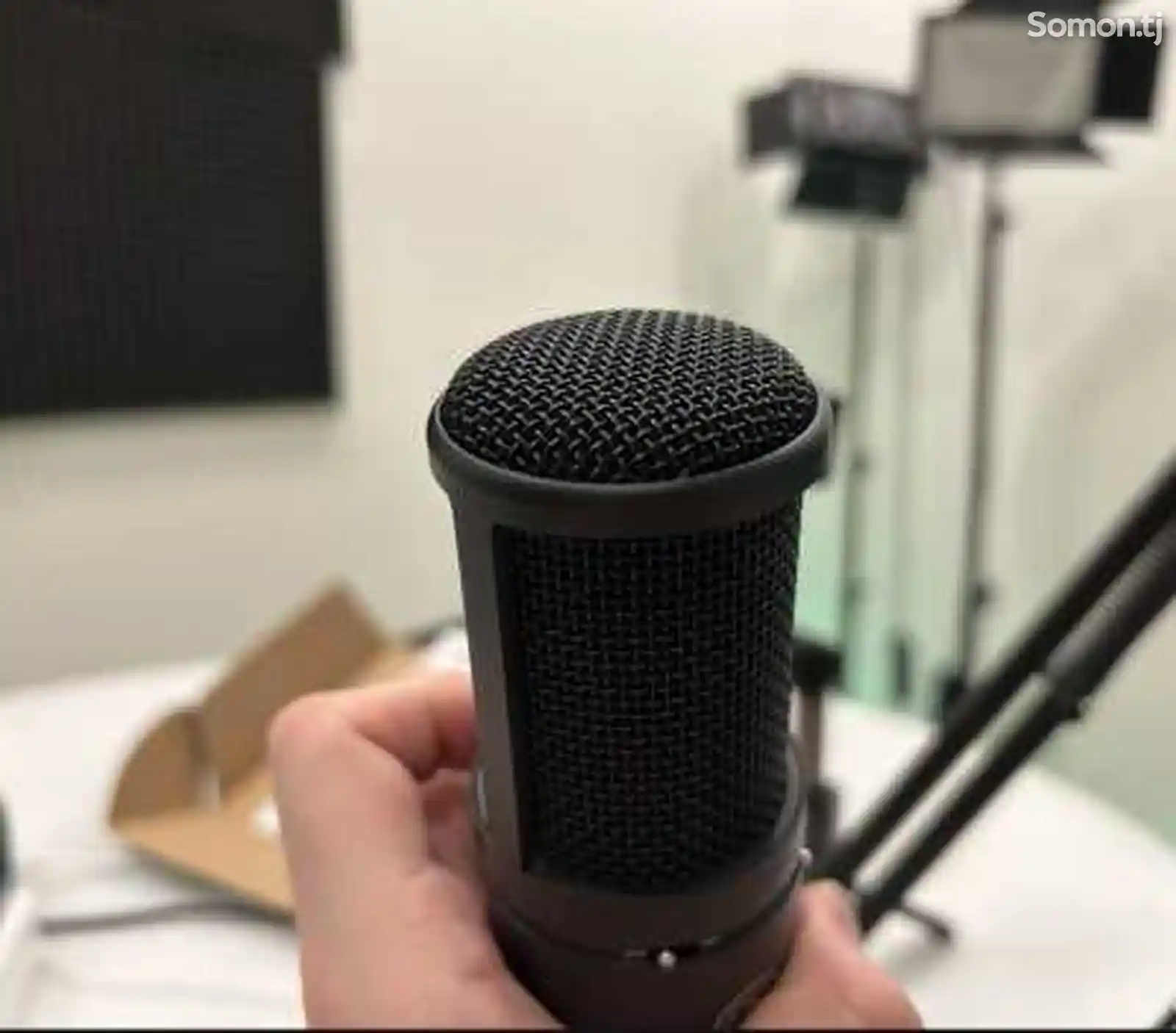 Микрофон AKG P120-2