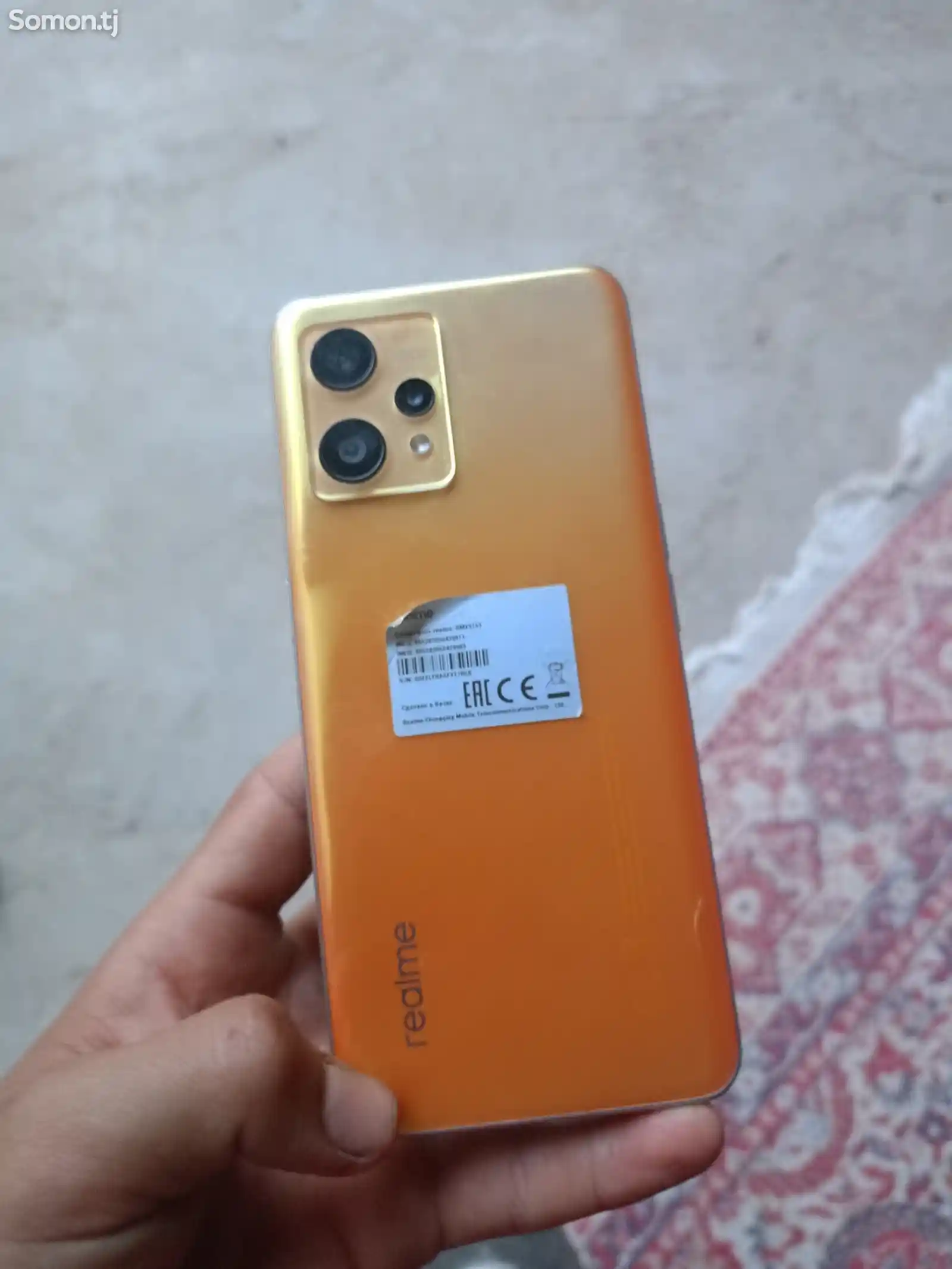 Телефон Realme-1