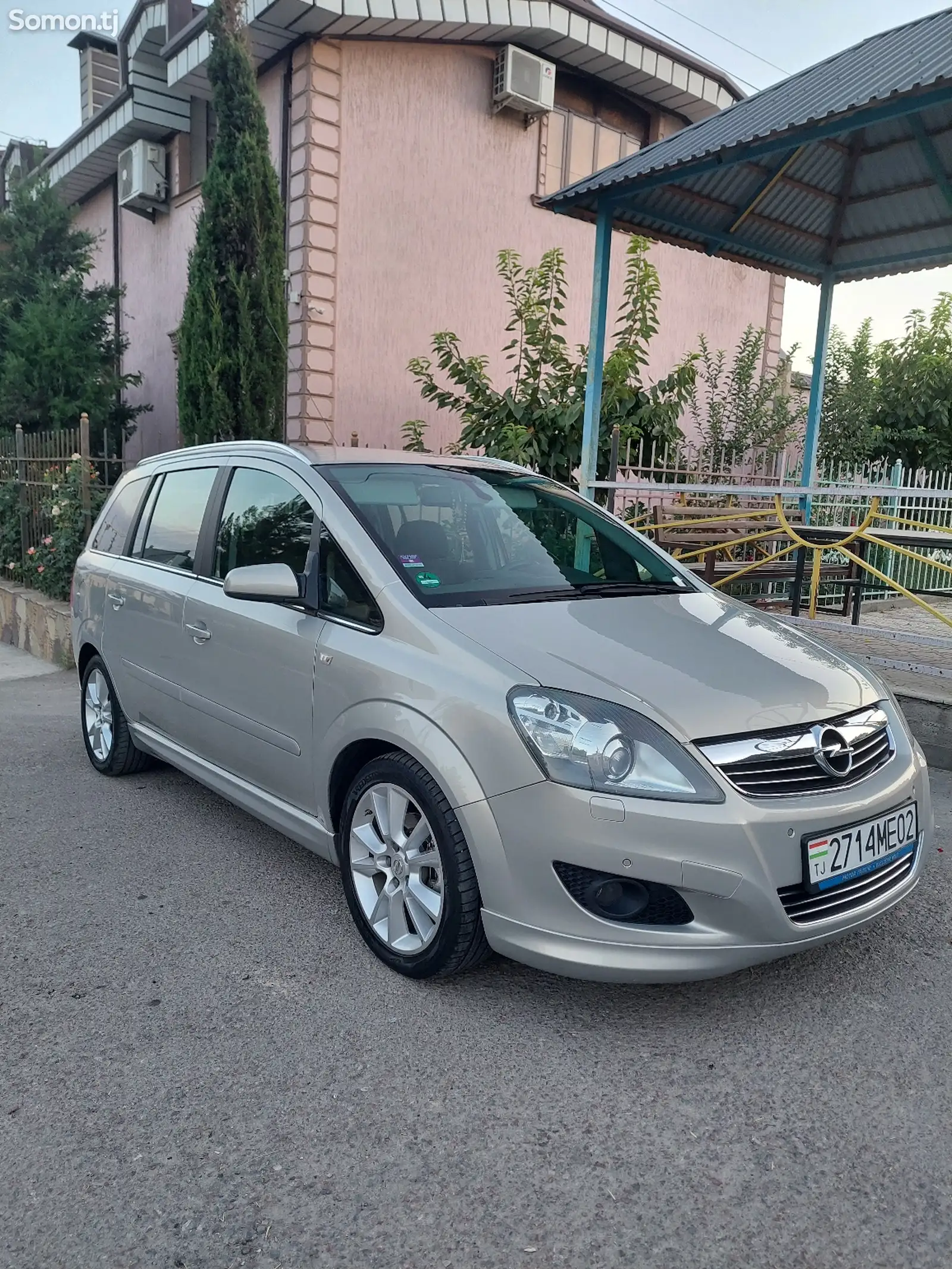 Opel Zafira, 2009-1