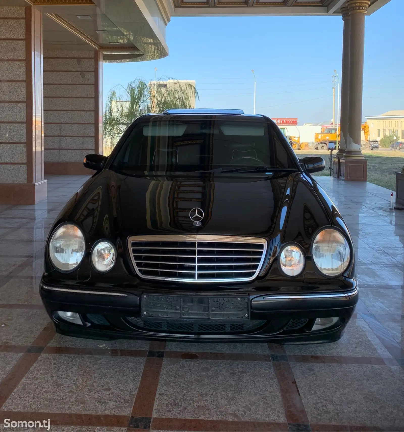 Mercedes-Benz E class, 2000-1