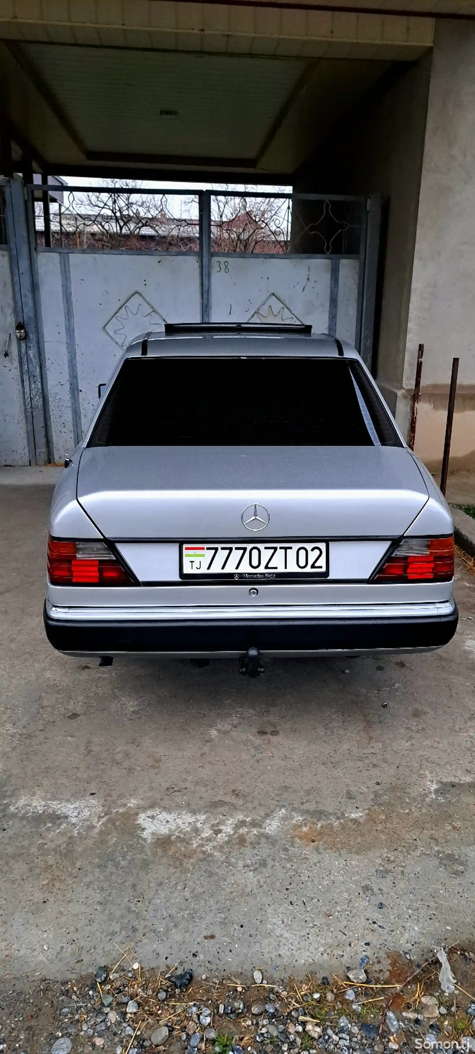 Mercedes-Benz E class, 1993-9