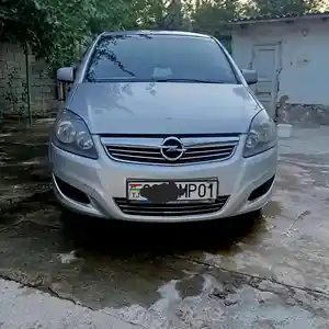 Opel Zafira, 2011