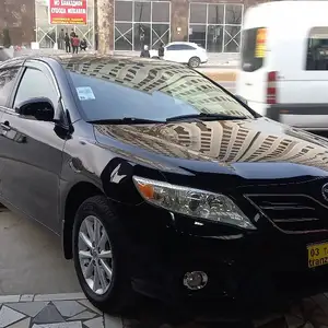 Toyota Camry, 2010