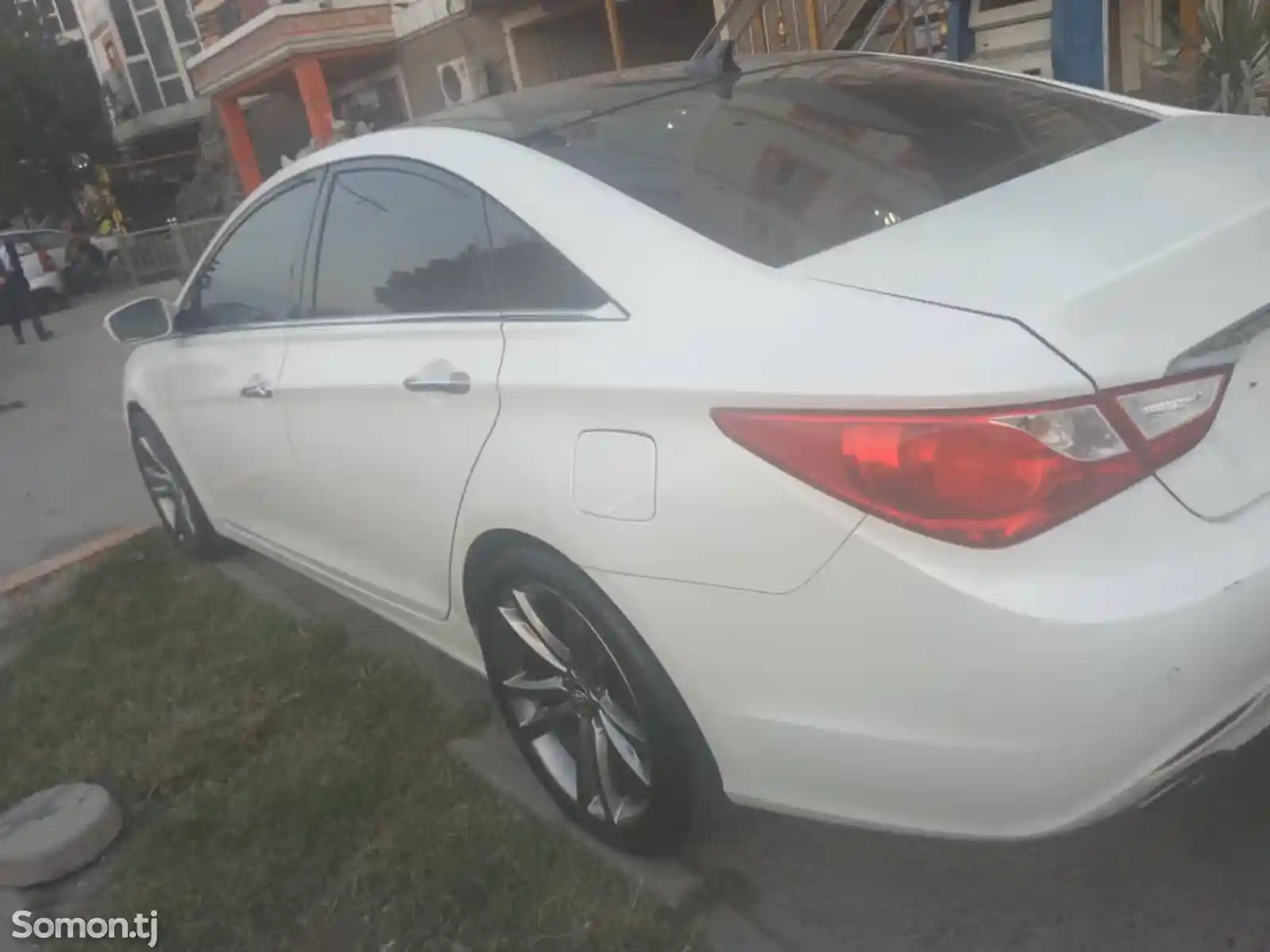 Hyundai Sonata, 2011-1