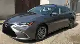 Lexus ES series, 2015-2