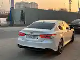 Toyota Camry, 2019-5