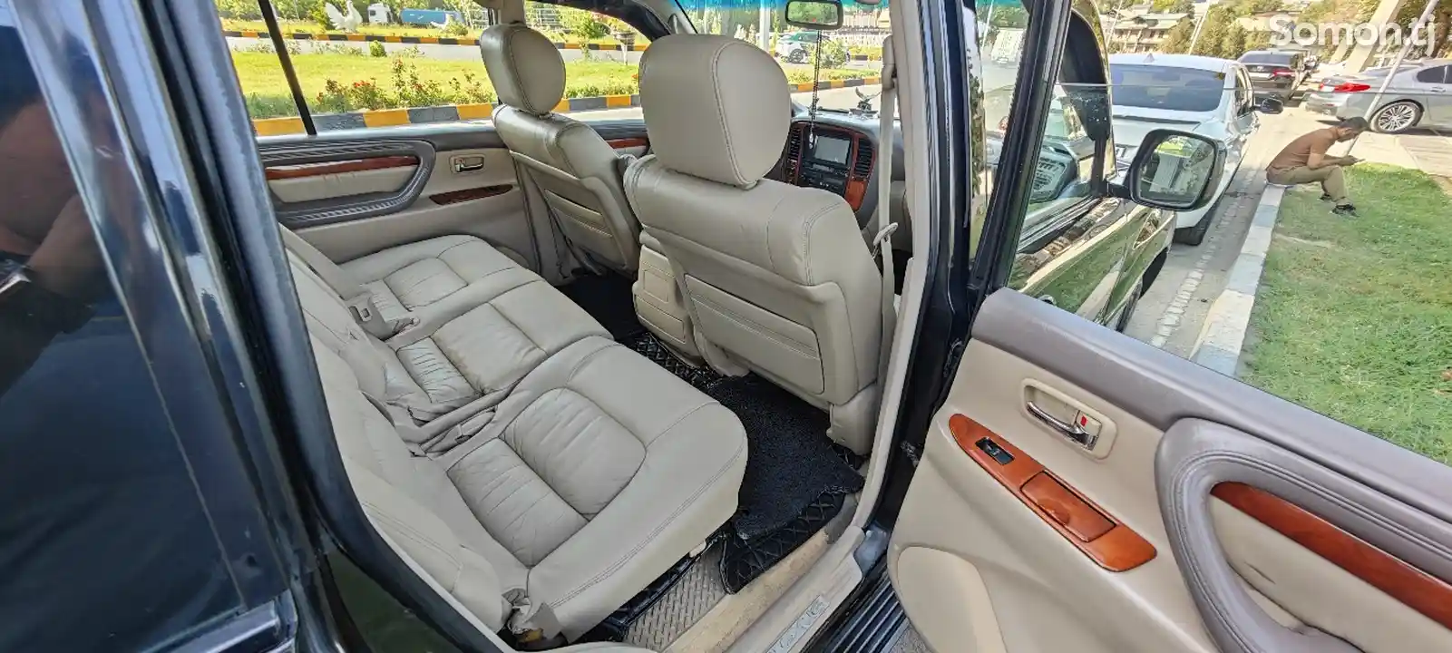 Lexus LX series, 1999-4