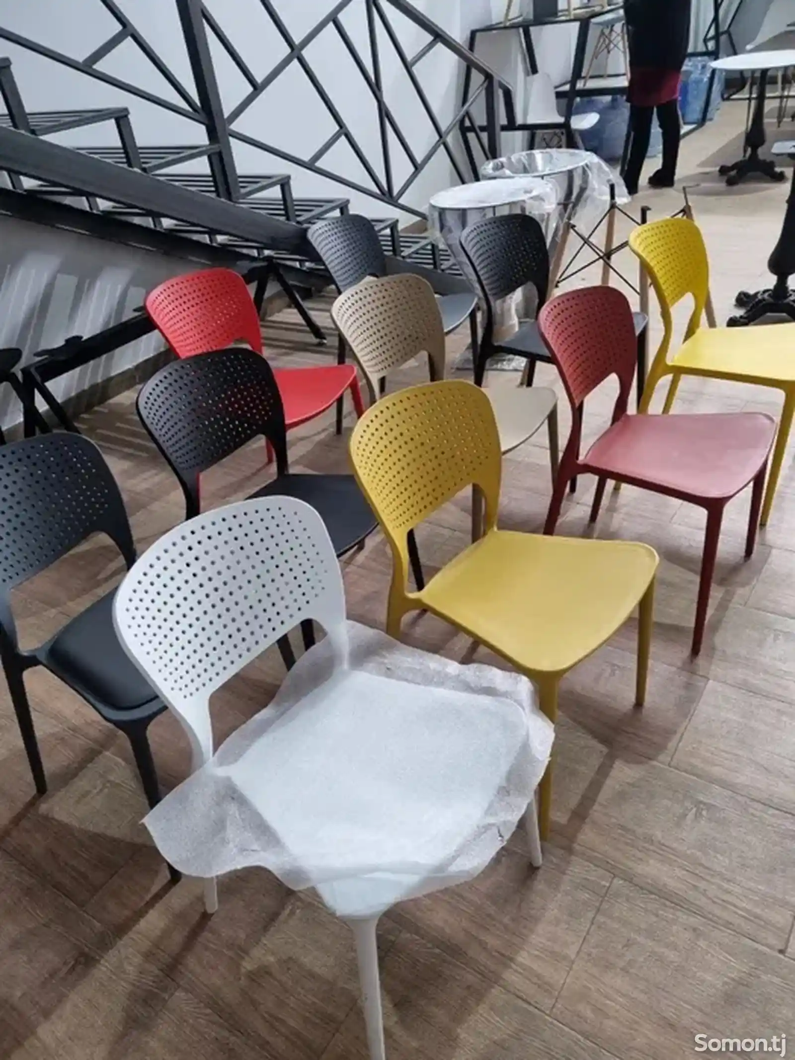 Столы стулья для дома и кафе-3