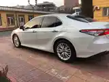 Toyota Camry, 2018-8