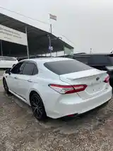 Toyota Camry, 2018-6