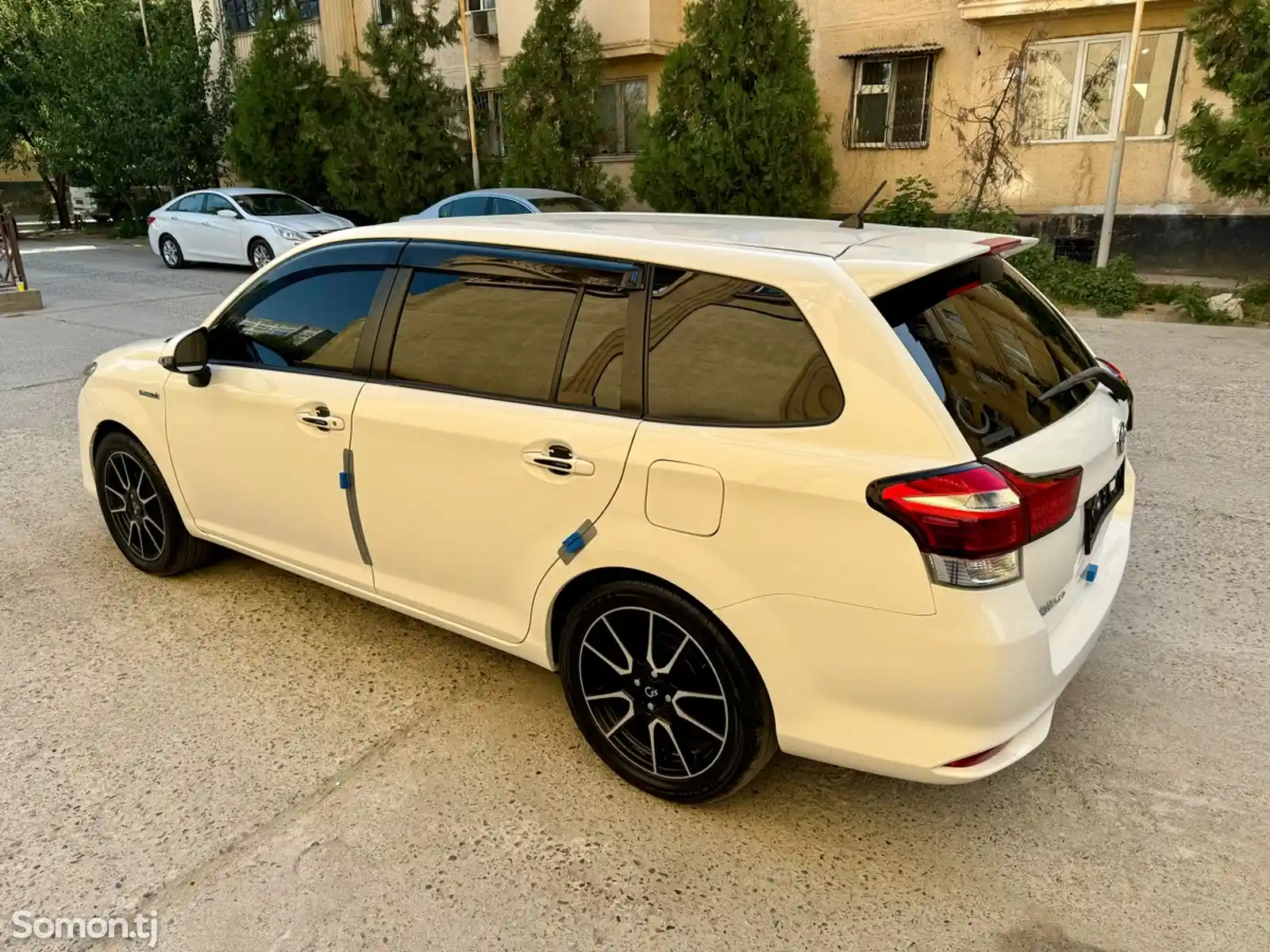 Toyota Fielder, 2016-8