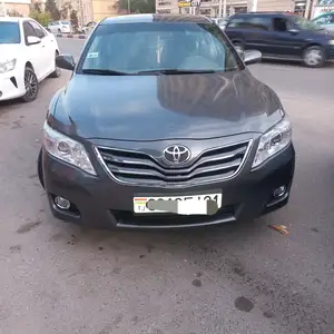 Toyota Camry, 2011