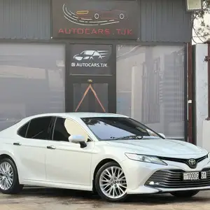 Toyota Camry, 2020