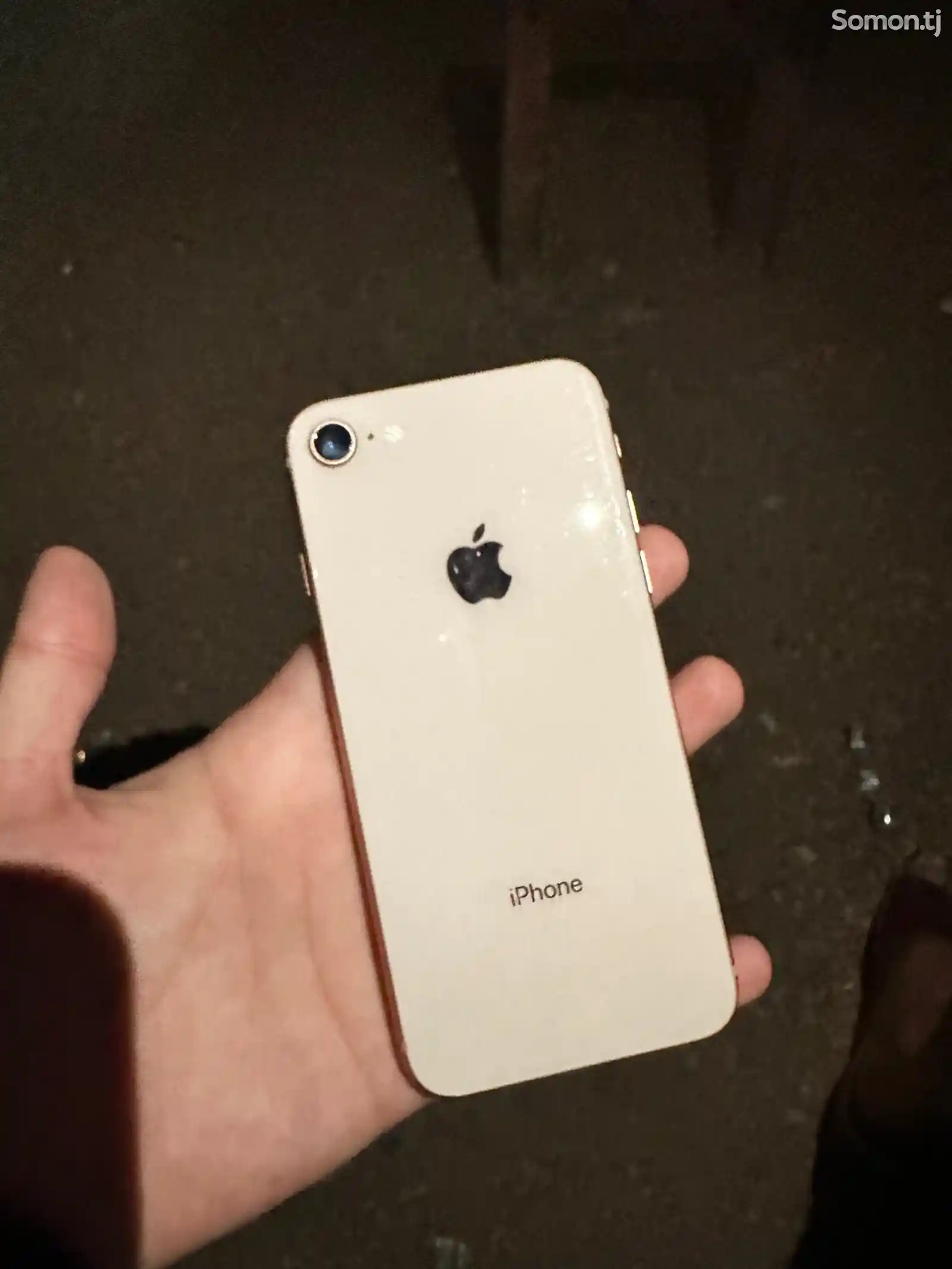 Apple iPhone 8, 64 gb, Gold-1