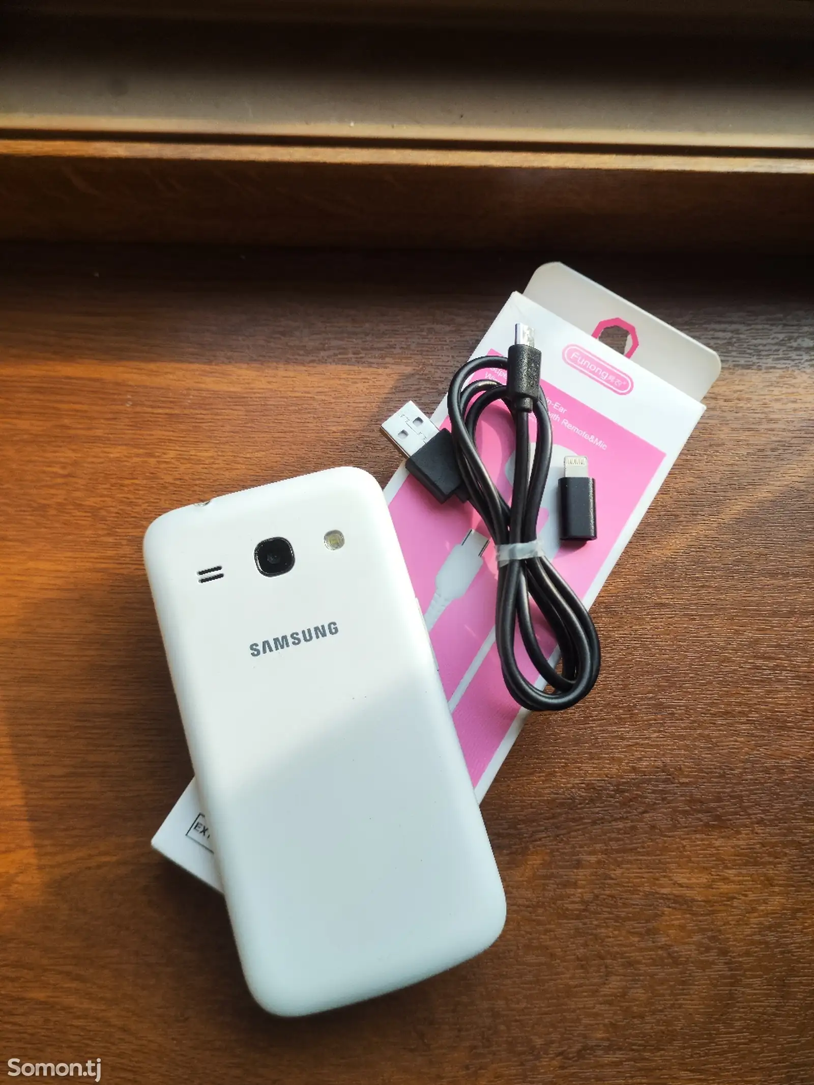 Samsung Galaxy G350E-1