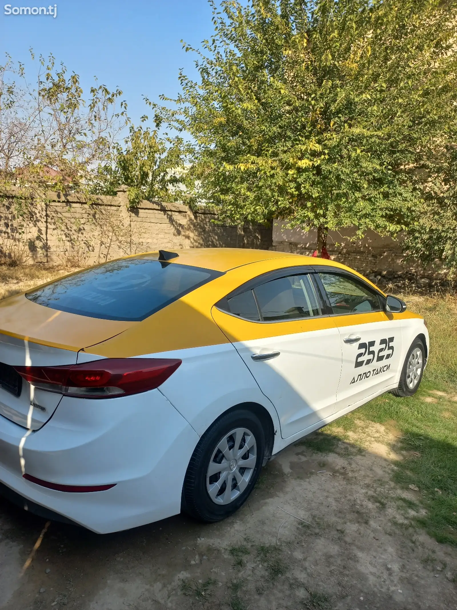 Hyundai Elantra, 2017-1