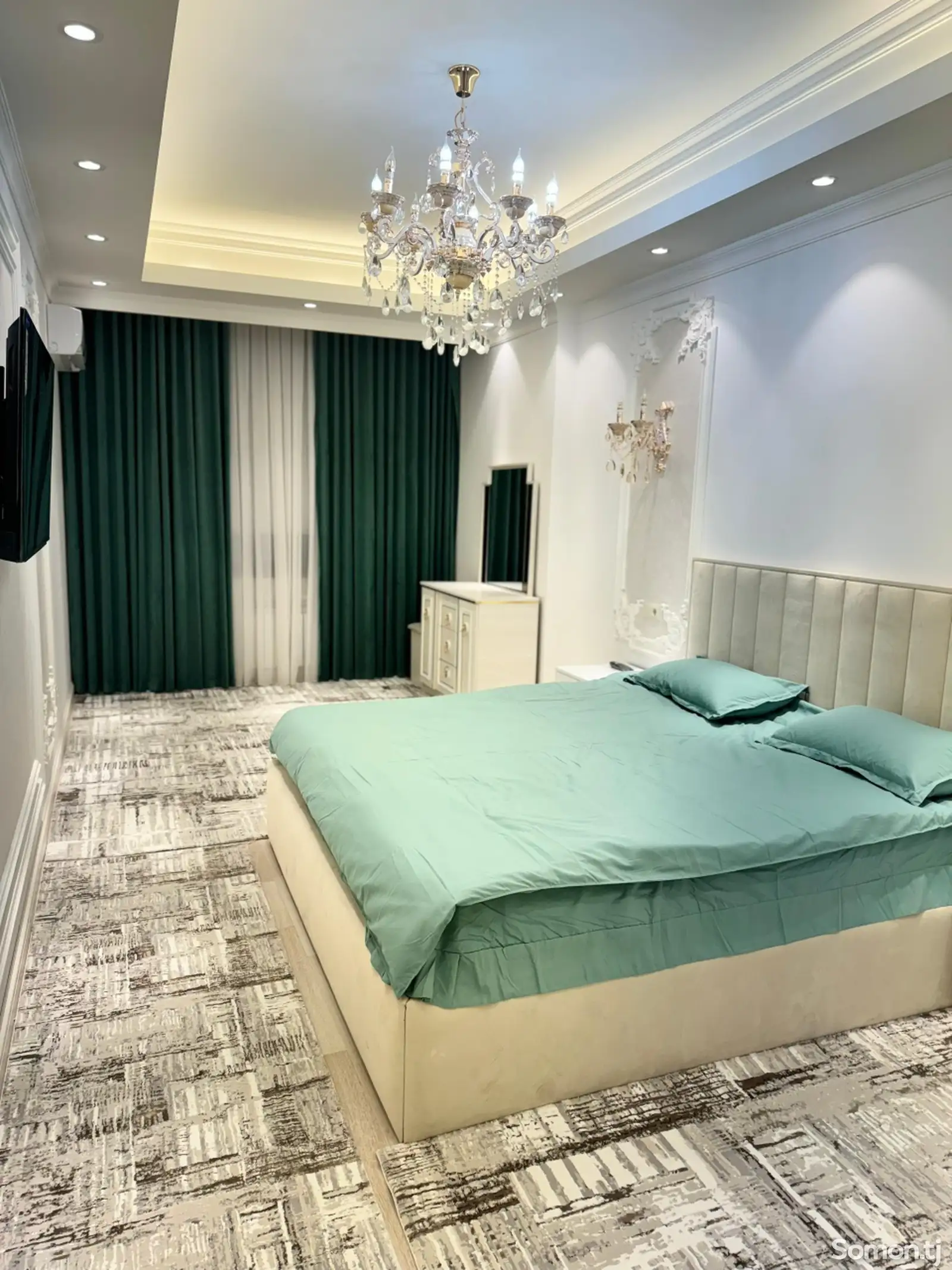 2-комн. квартира, 5 этаж, 90м², Овир, Зелёный-1