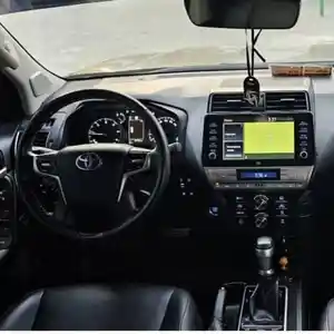 Toyota Land Cruiser Prado, 2021