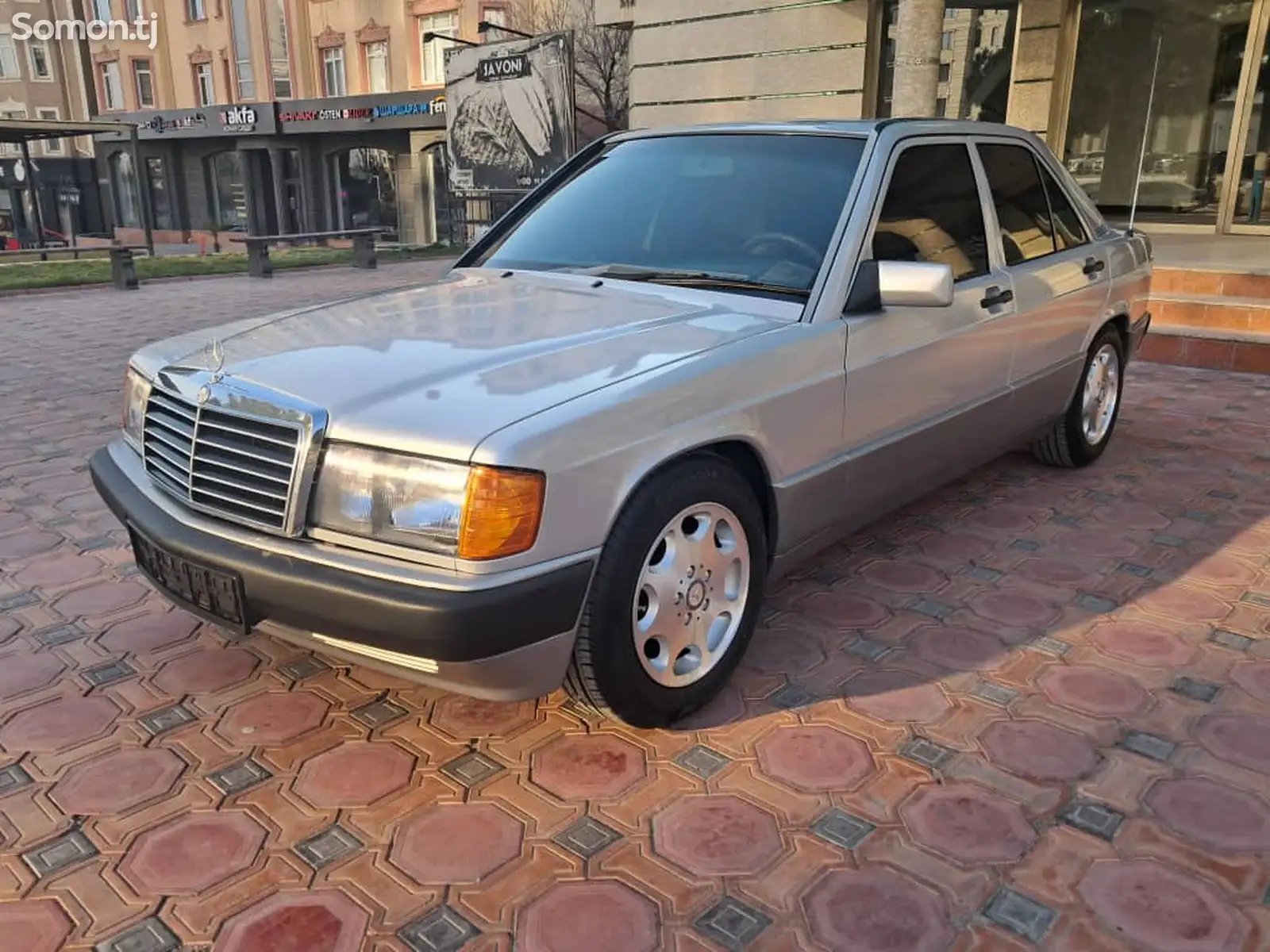 Mercedes-Benz W201, 1991-1