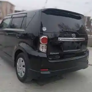 Не тонированные стекла для Toyota Rumion