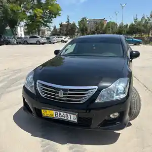 Toyota Crown, 2009