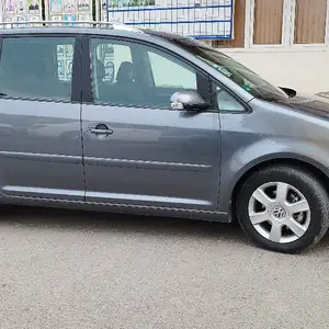 Volkswagen Touran, 2006