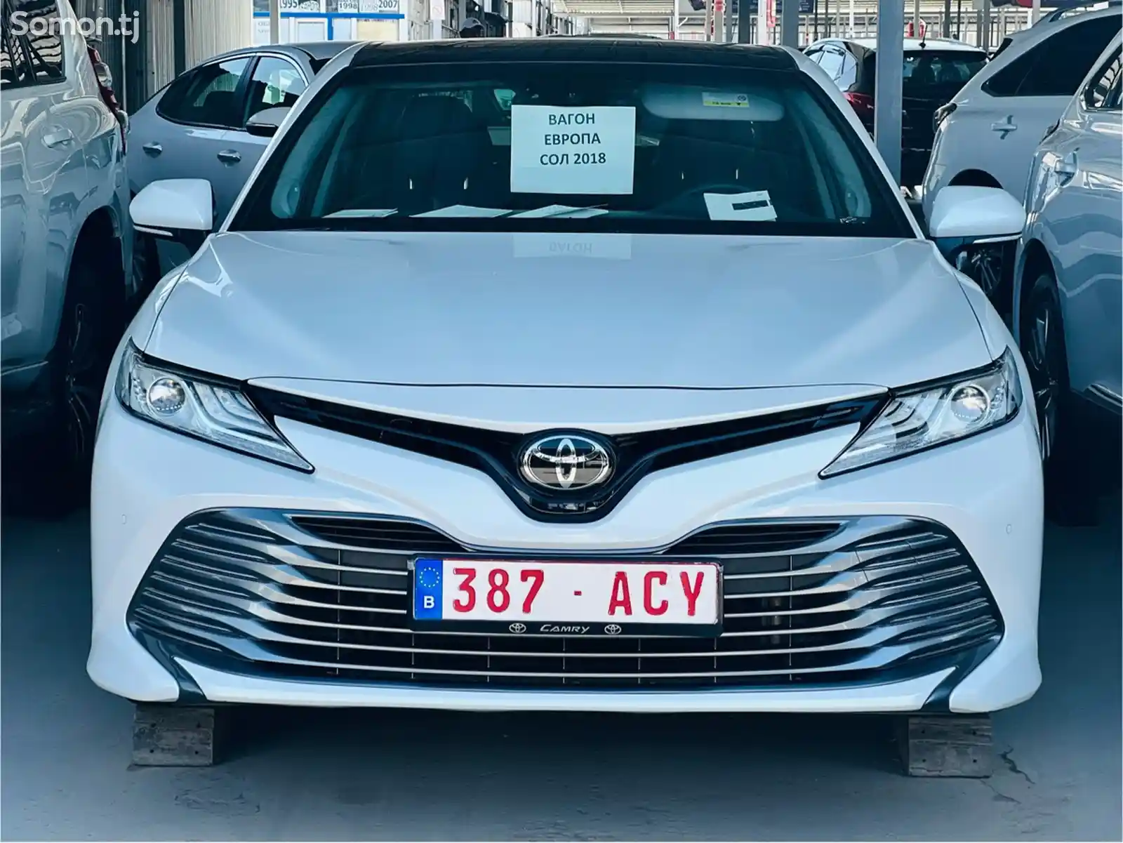 Toyota Camry, 2018-1