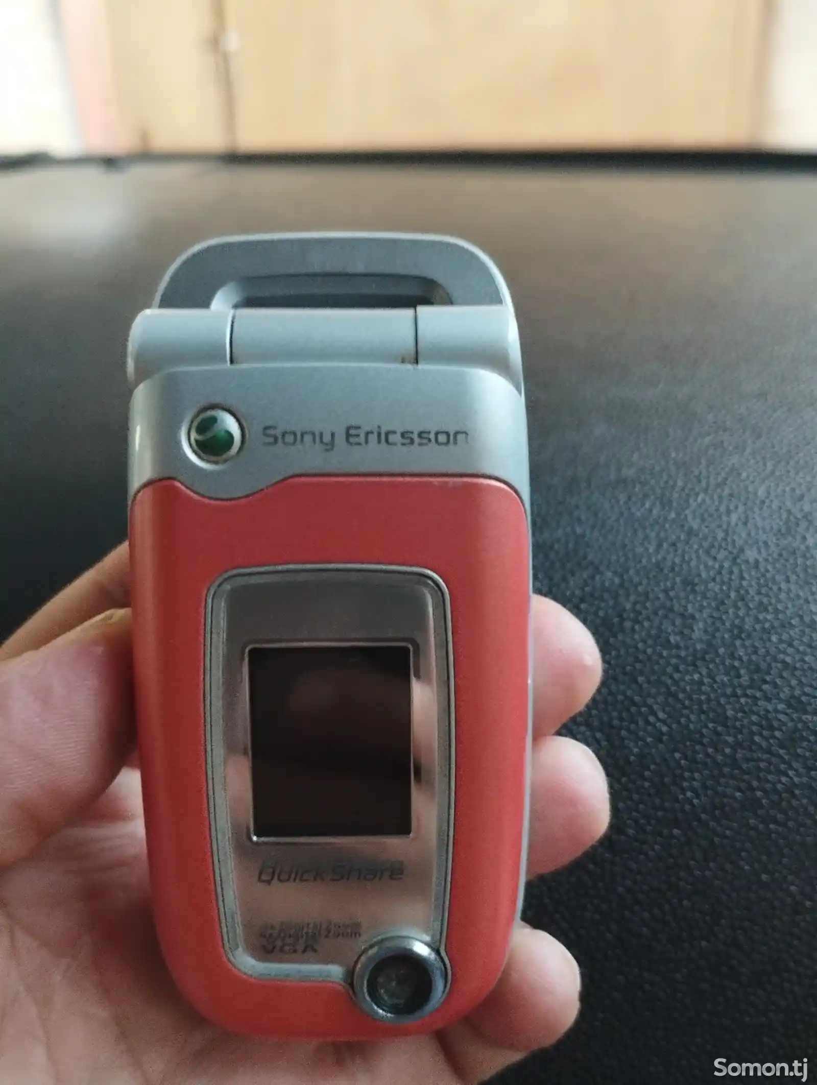 Телефон Sony Ericsson-3