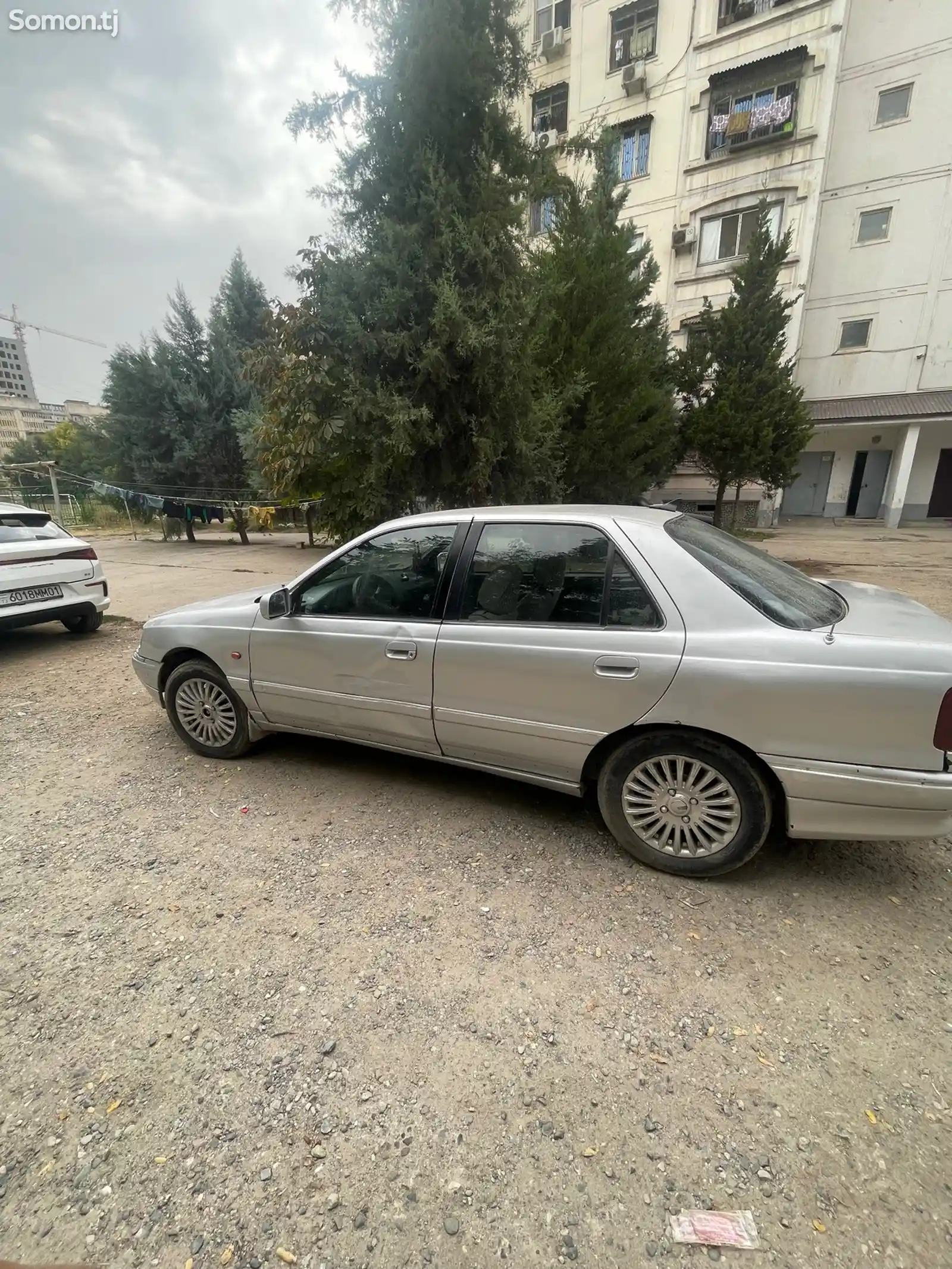 Hyundai Elantra, 1992-3