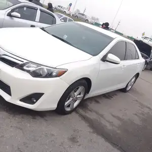 Toyota Camry, 2012