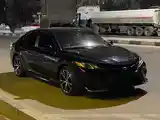 Toyota Camry, 2019-6