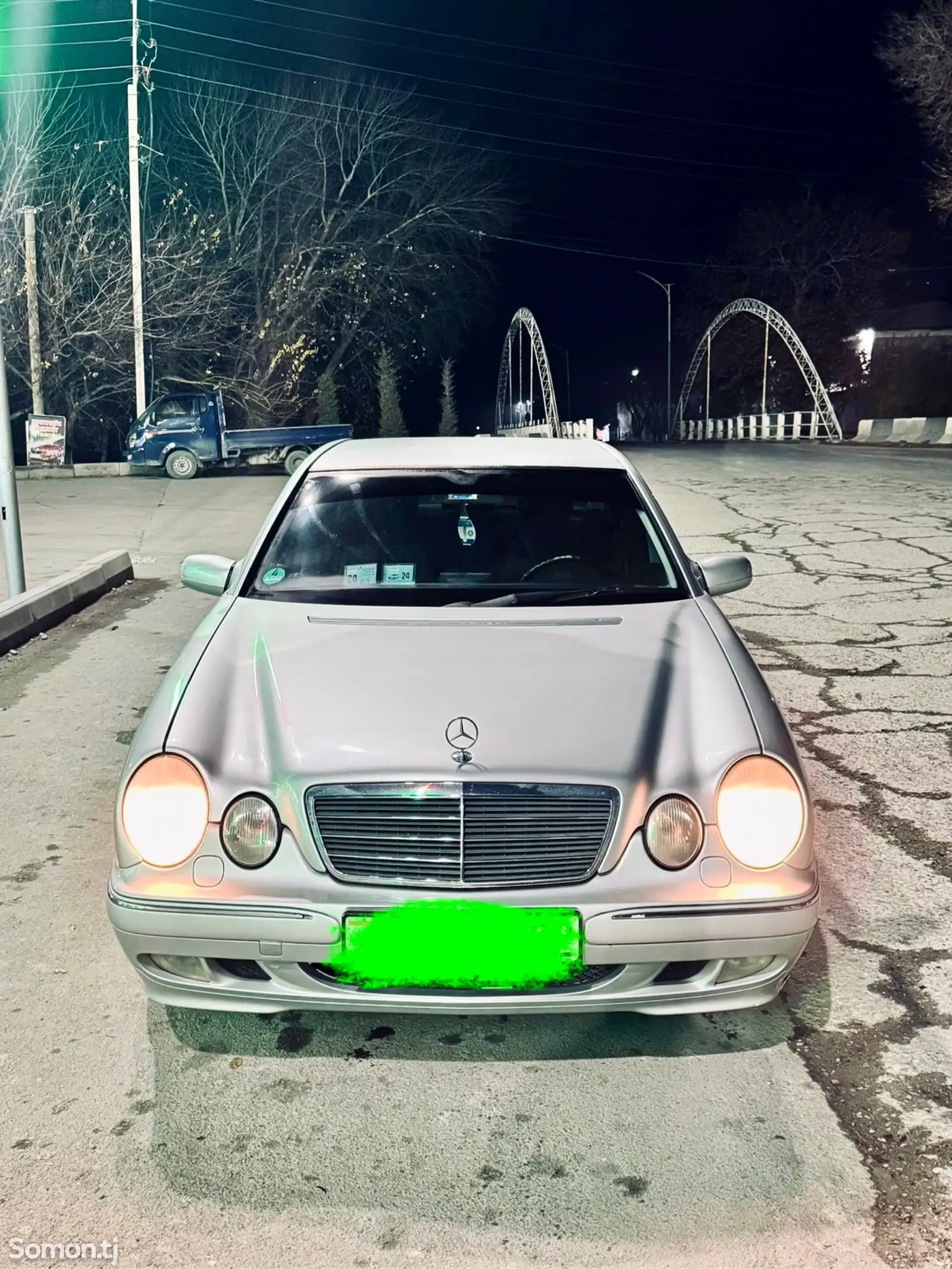 Mercedes-Benz E class, 2000-1