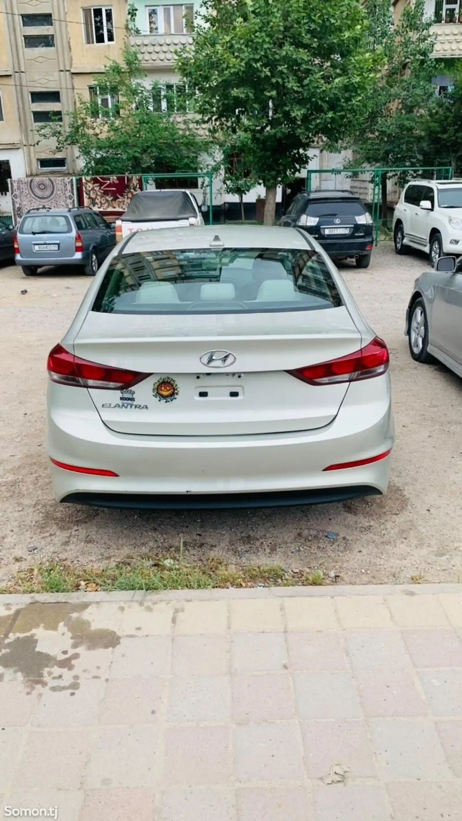 Hyundai Elantra, 2017-4