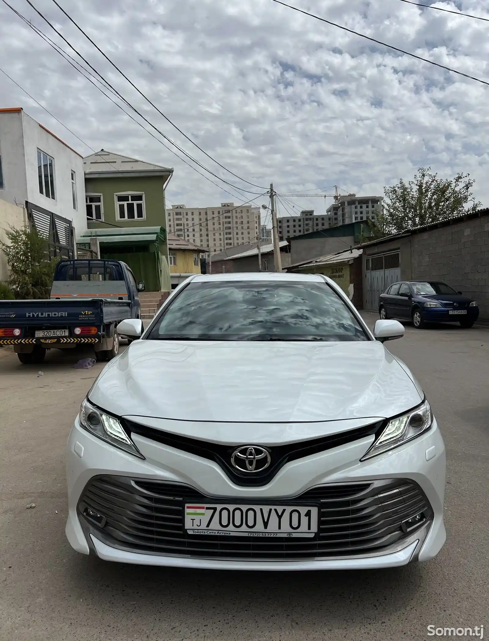 Toyota Camry, 2019-1