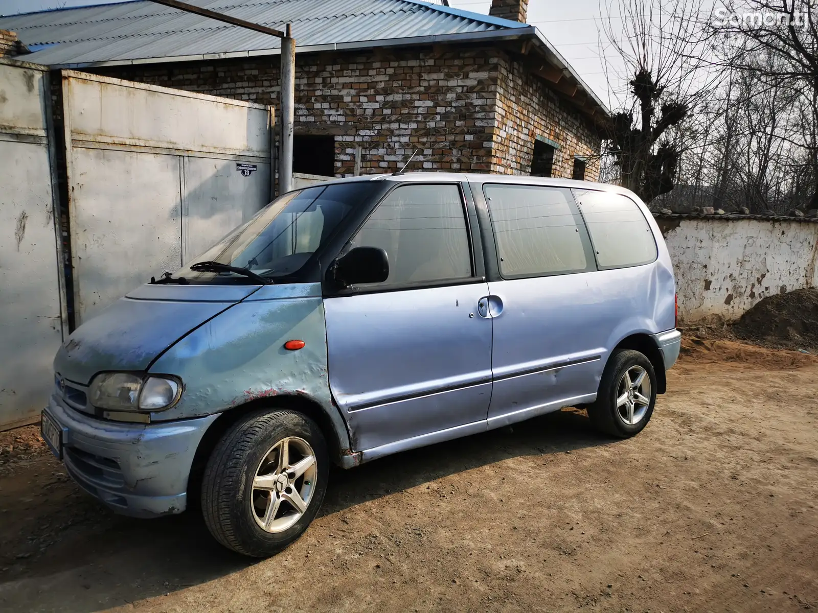 Nissan Serena, 1996