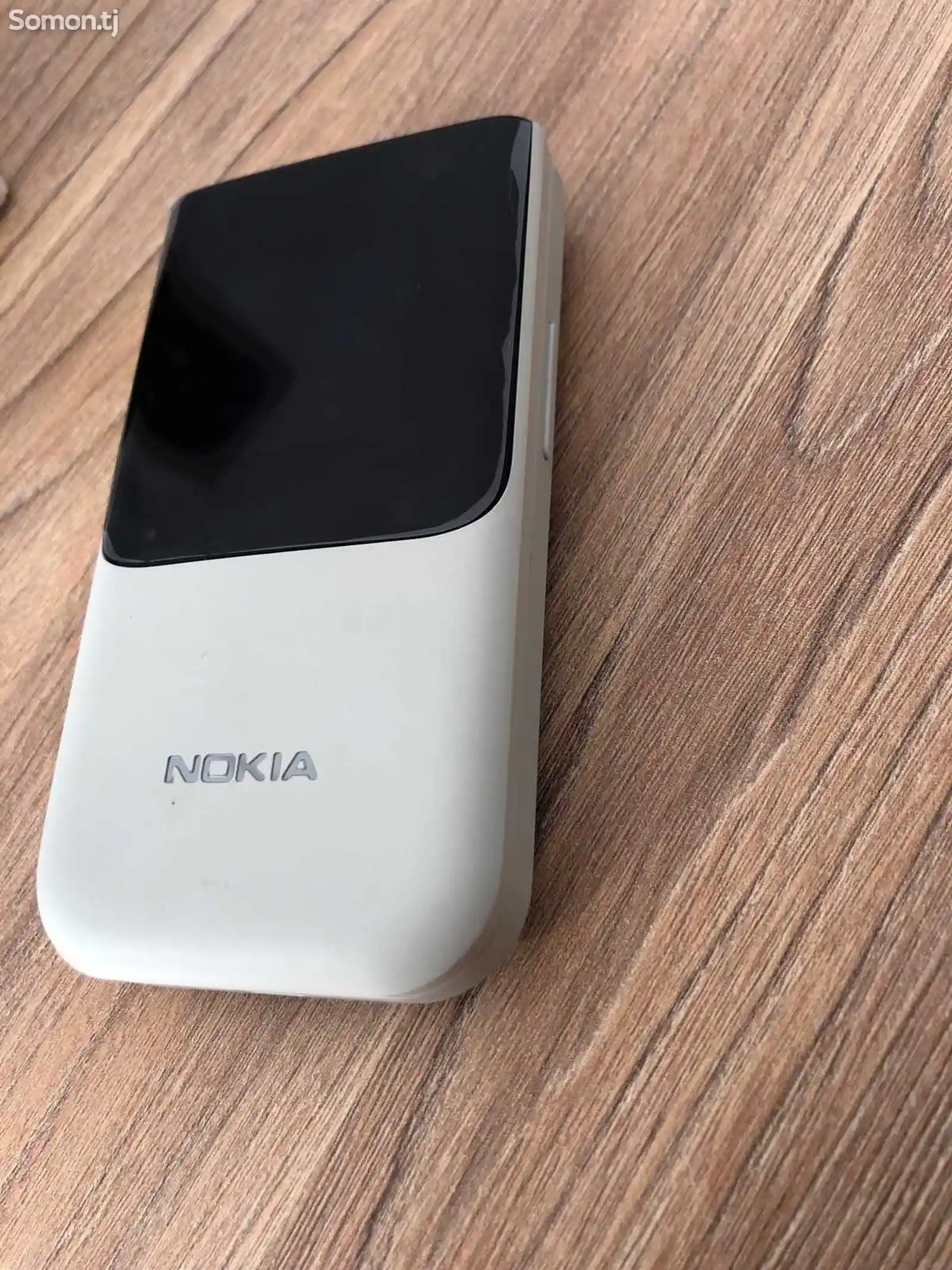 Nokia 2720-1