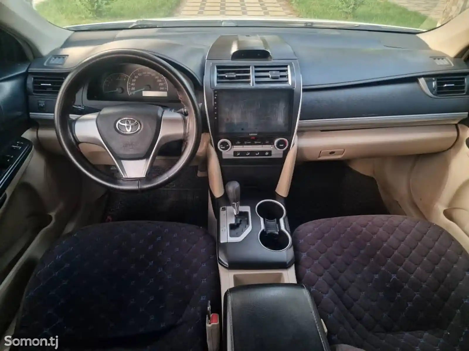 Toyota Camry, 2012-4