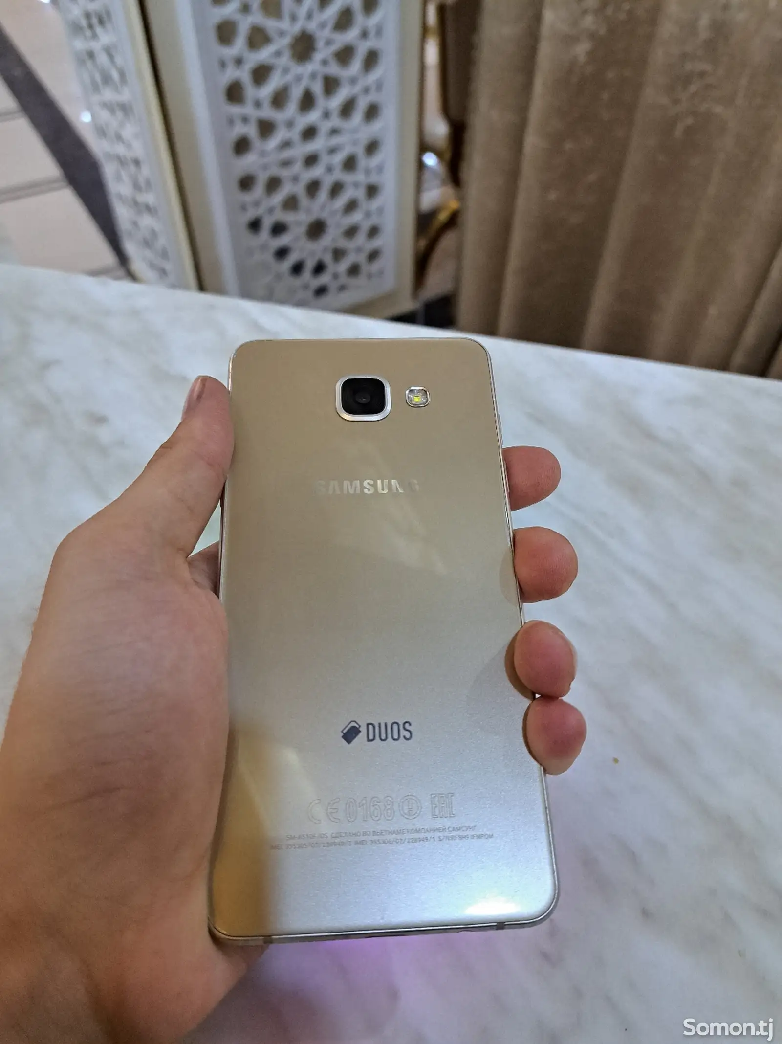 Samsung Galaxy A5 2016-1