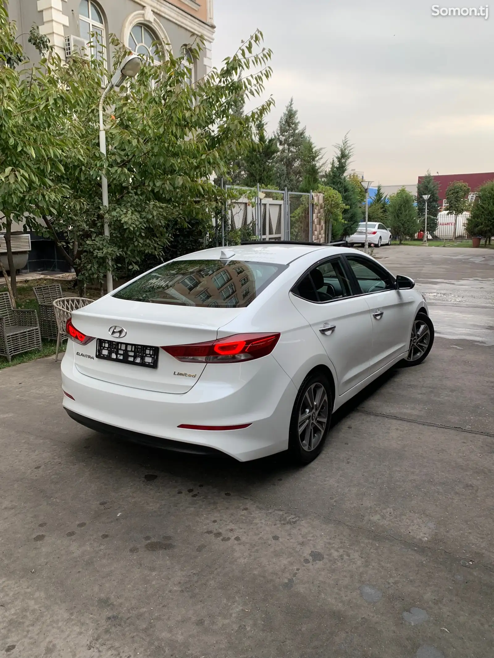 Hyundai Elantra, 2017-4