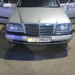 Бампер от Mercedes-Benz