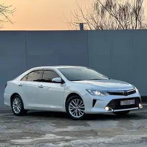 Toyota Camry, 2015