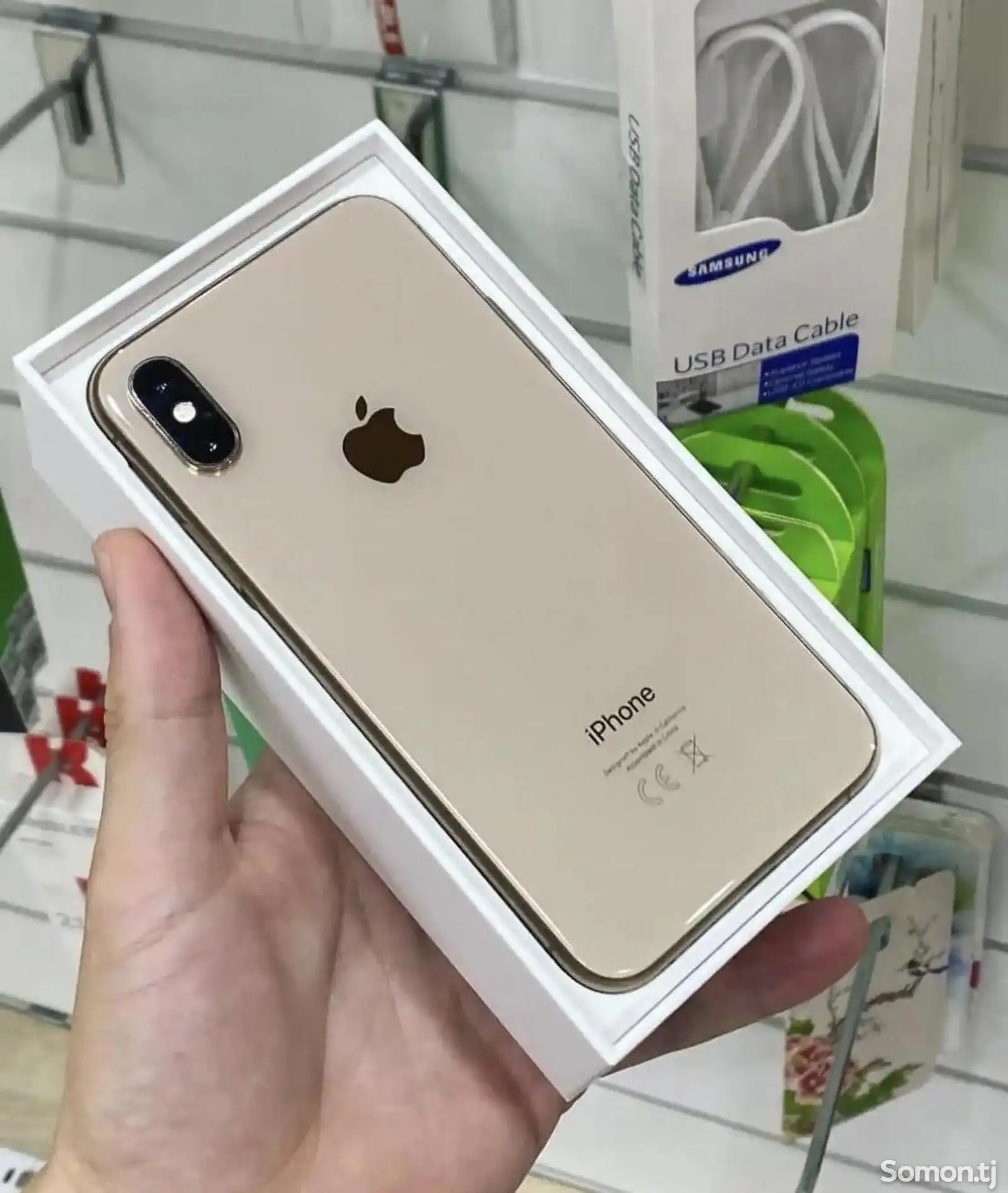 Apple iPhone Xs, 64 gb, Gold-1