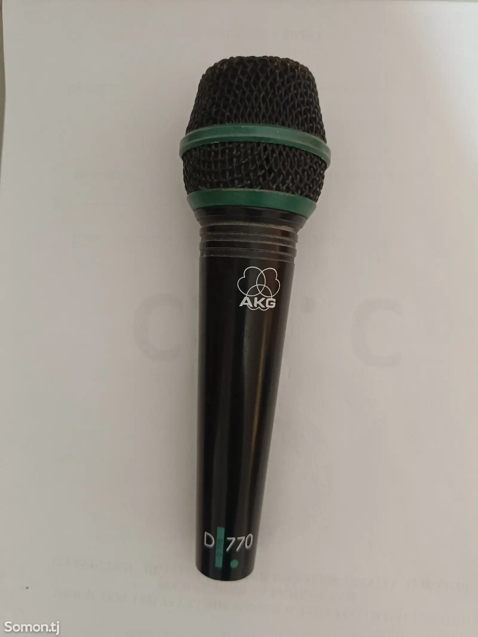 Динамический микрофон AKG-1