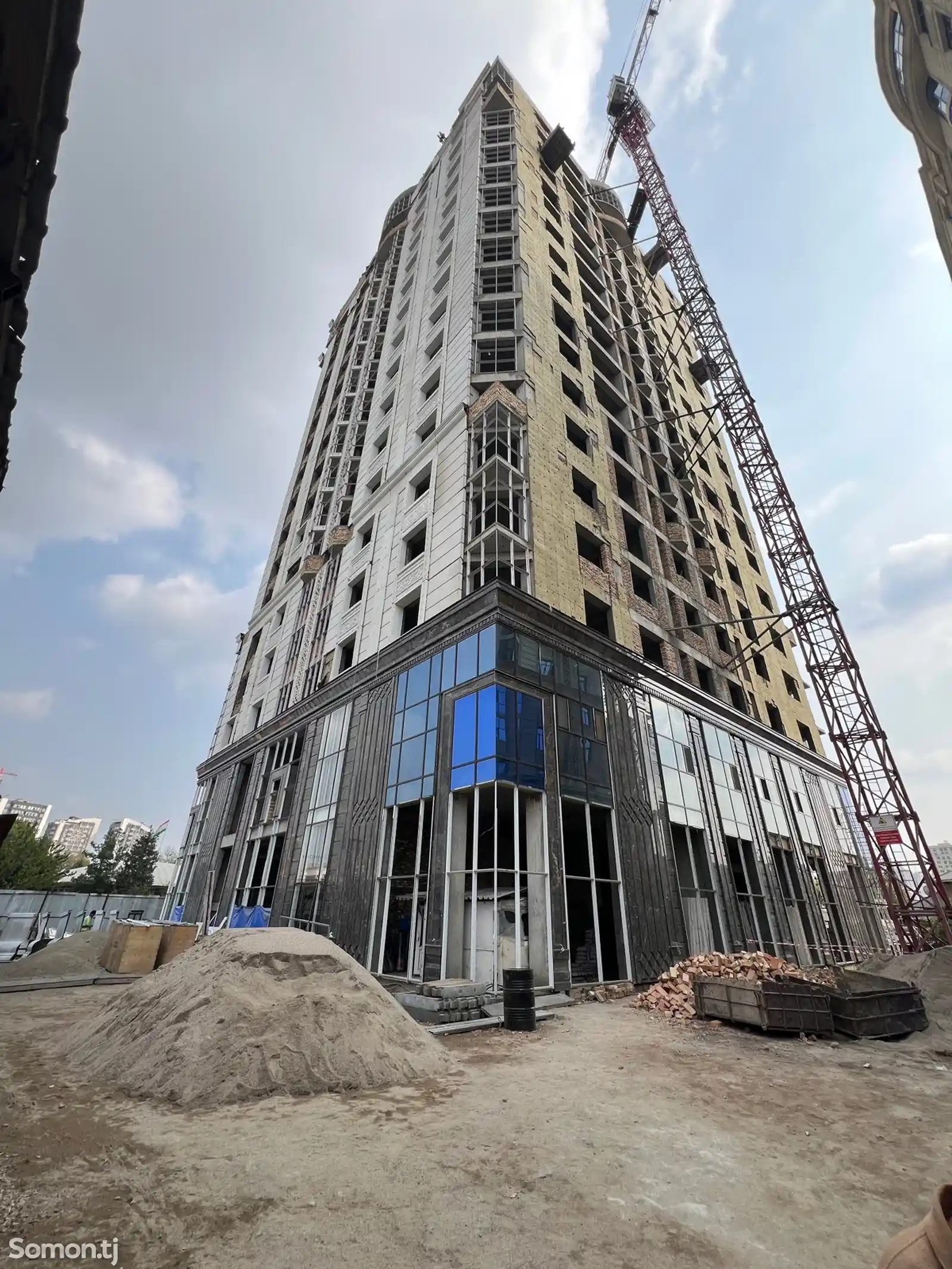 2-комн. квартира, 18 этаж, 87 м², Цирк-5