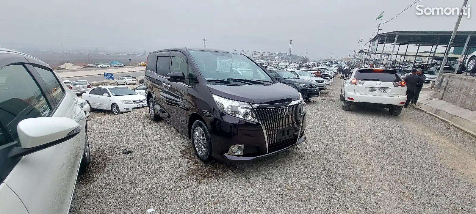 Toyota Voxy, 2015-1