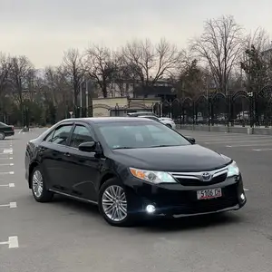 Toyota Camry, 2014