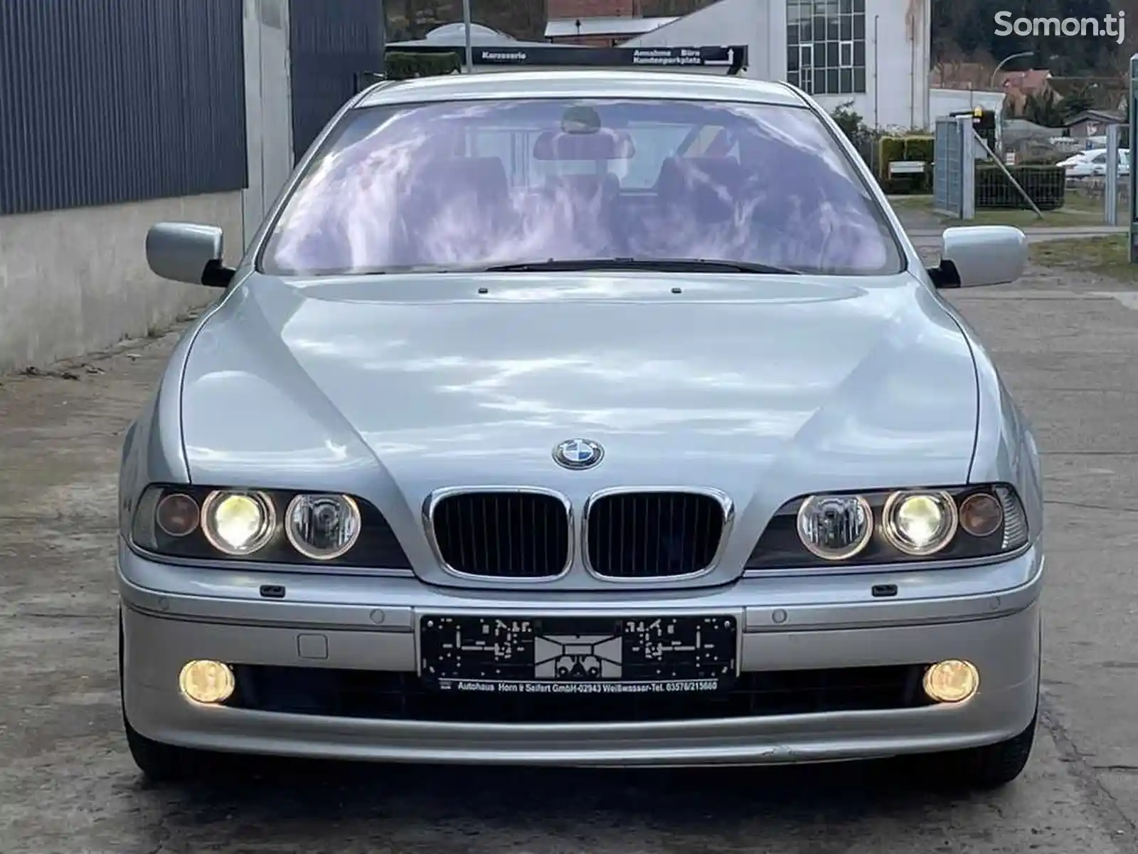 Лобовое стекло BMW e39-1