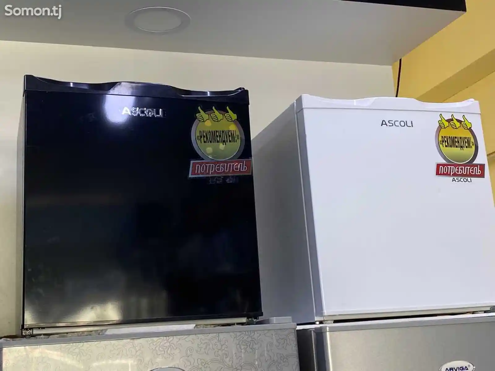 Холодильник Ascoli-1