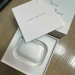 Наушники Apple AirPods